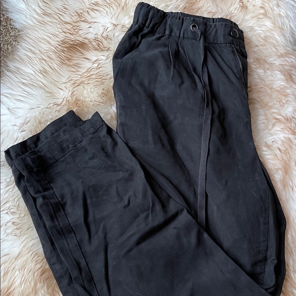 American Eagle black pants